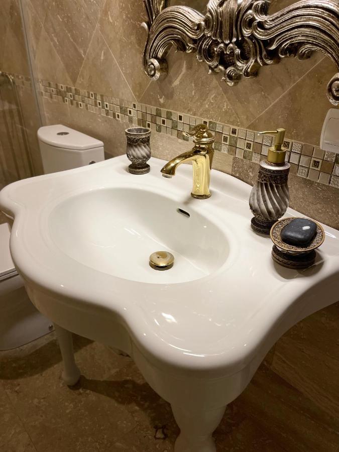 Ami Residence Bucharest Airport,Therme&Free Parking โอโตเปนี ภายนอก รูปภาพ