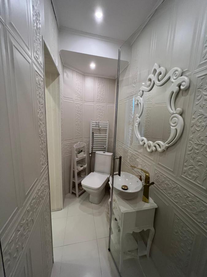 Ami Residence Bucharest Airport,Therme&Free Parking โอโตเปนี ภายนอก รูปภาพ