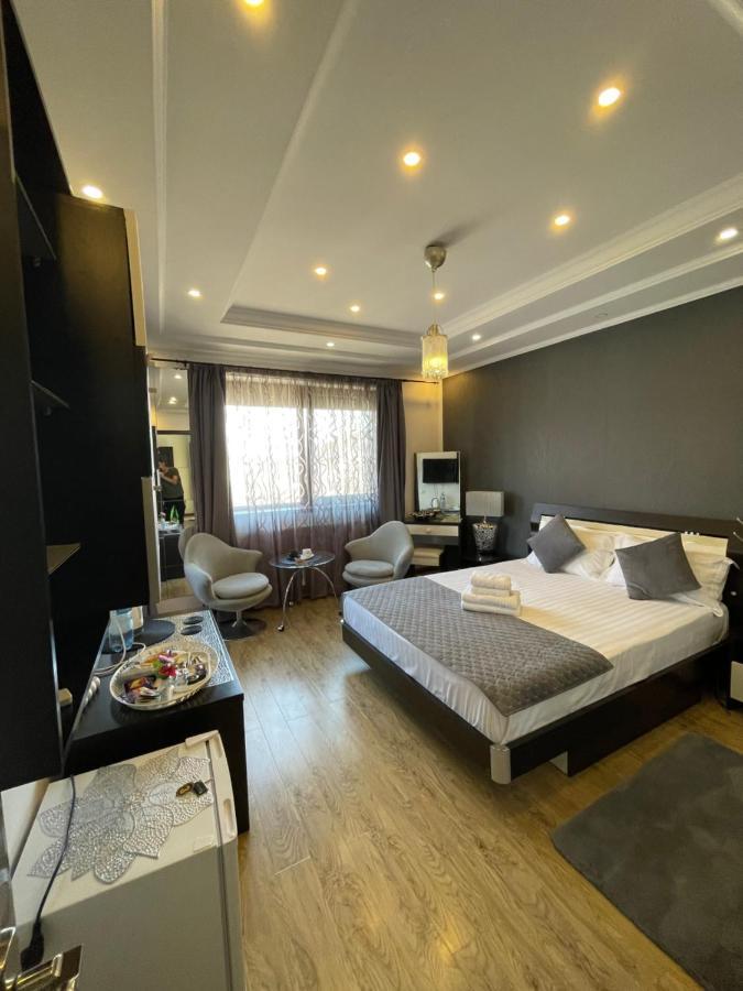 Ami Residence Bucharest Airport,Therme&Free Parking โอโตเปนี ภายนอก รูปภาพ