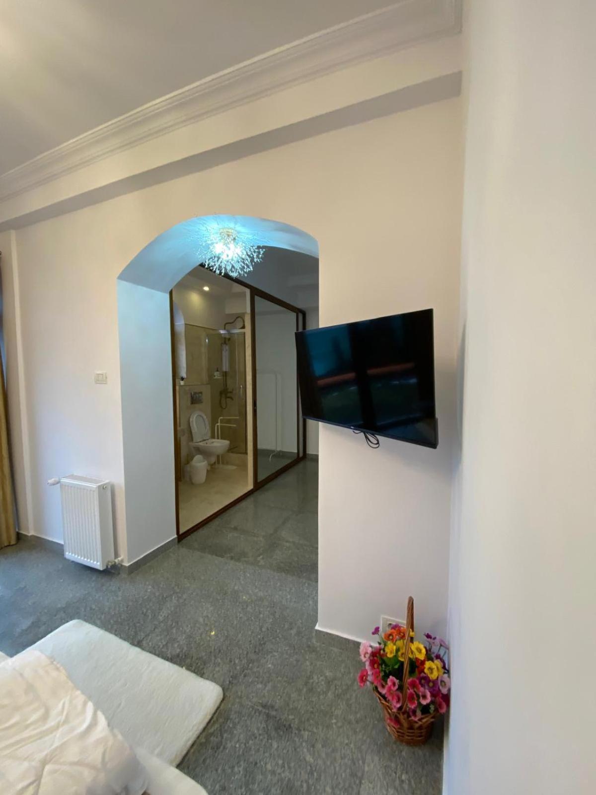 Ami Residence Bucharest Airport,Therme&Free Parking โอโตเปนี ภายนอก รูปภาพ